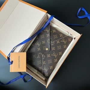 Louis Vuitton GM Kirigami Pochette Clutch